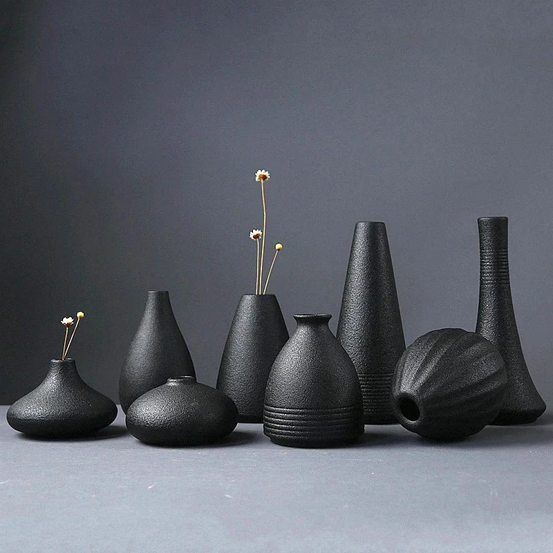 Black Ceramic Small Vase Home Decoration Crafts Tabletop Ornament Simplicity Japanese-style Decoration - mysticpandora